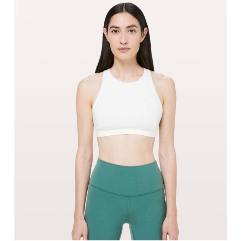 Lululemon Free to be serene high neck 6